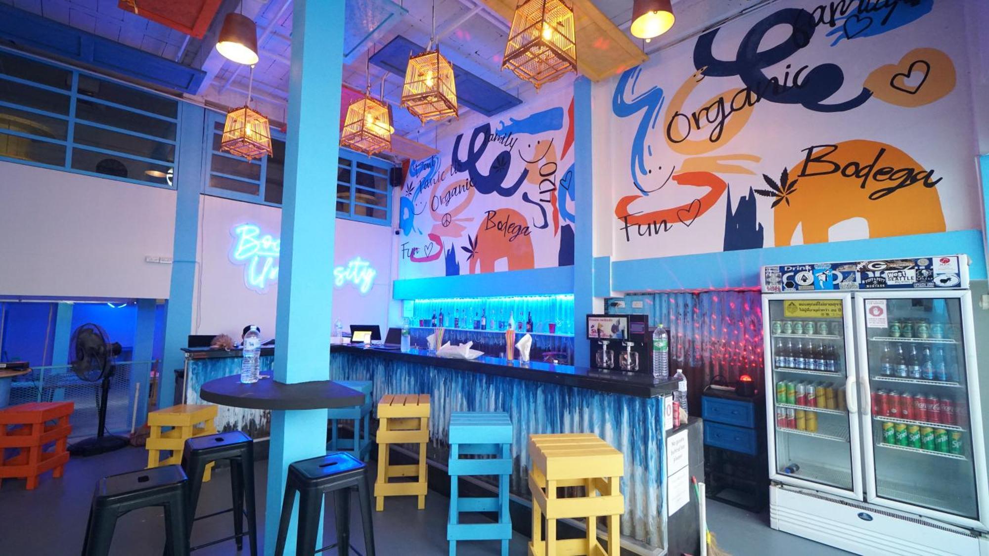 Bodega Bangkok Soi 23 (Adults Only) Hostel Exterior foto